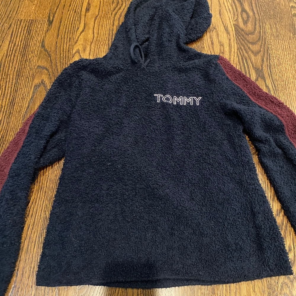 Tommy Hilfiger navy blue and maroon Sherpa